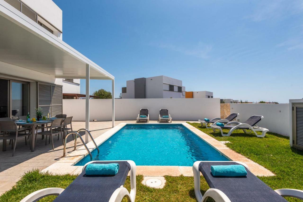 Villa 26 Cala'N Bosch  Exterior foto